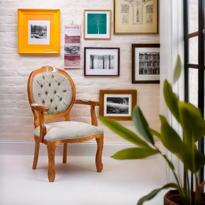 Poltrona Medalhão II Entalhada - Mel e Cinza Brilhante + Cores