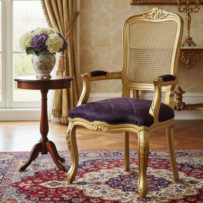 Cadeira Luis XV II Entalhada com Braço e Encosto em Tela - Dourada com Arabesco Roxo + Cores